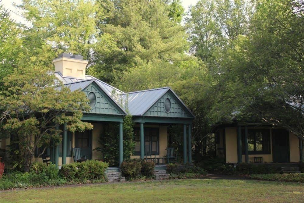 阿什维尔 Om Sanctuary Holistic Retreat酒店 外观 照片